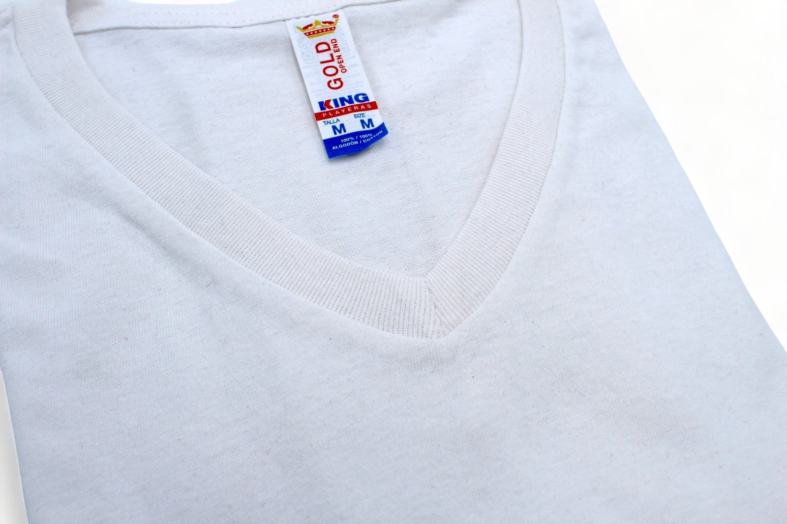 Playera Cuello V Caballero GOLD - Playeras King Playera Cuello V